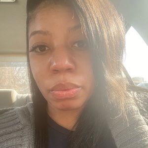 Meet your Posher, Xaviera